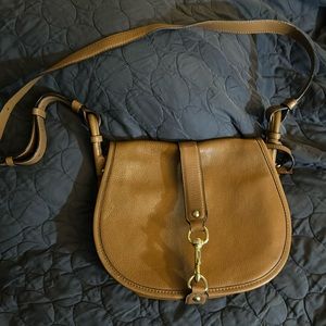 Michael Kors Jamie Large Tan Acorn Leather Saddle Bag in great condition